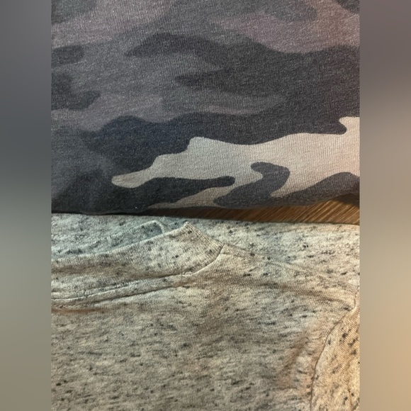 PINK T-shirt bundle camo & heathered grey - Picture 6 of 7